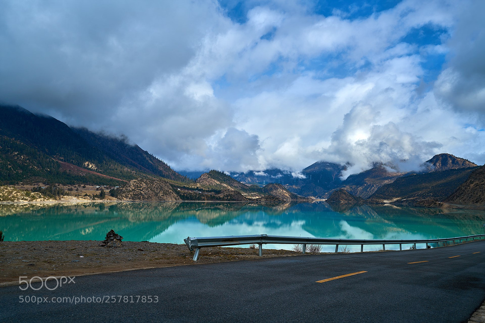 Sony a7R II sample photo. On the road photography
