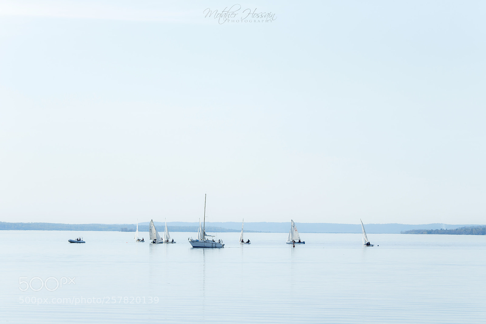 Canon EOS 700D (EOS Rebel T5i / EOS Kiss X7i) sample photo. Boats on ottawa river photography