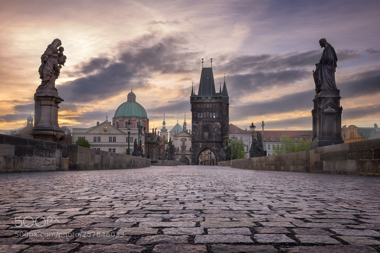 Nikon D810 sample photo. Charles bridge at sunrise photography