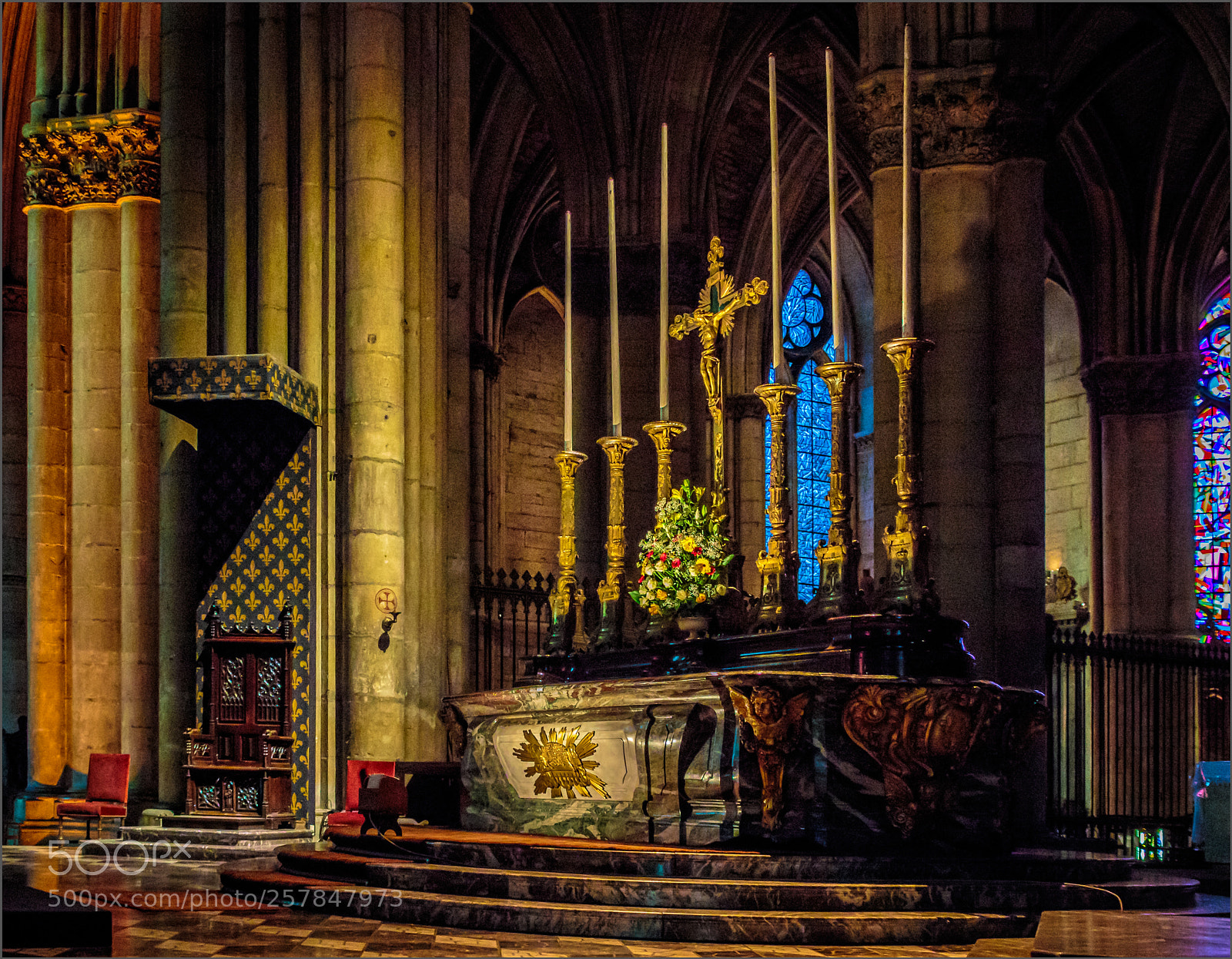 Canon EOS 7D Mark II sample photo. Reims cathedral photography