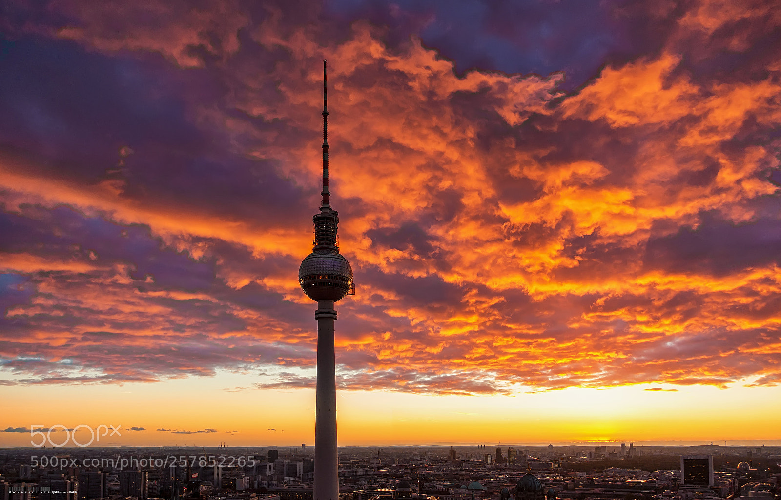 Sony Cyber-shot DSC-RX100 III sample photo. Sunset over berlin ii photography