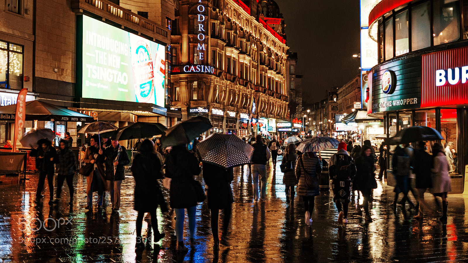 Fujifilm X-M1 sample photo. Colour people photography