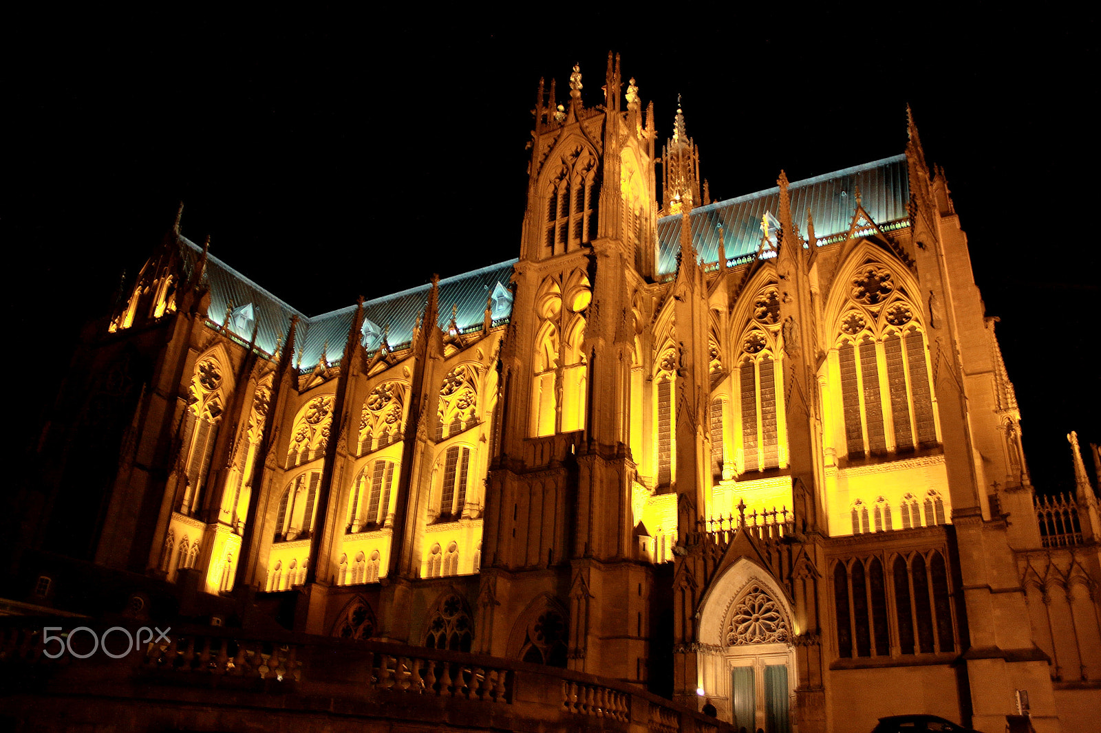 Canon EF-S 18-55mm F3.5-5.6 II sample photo. Cathédrale saint etienne photography