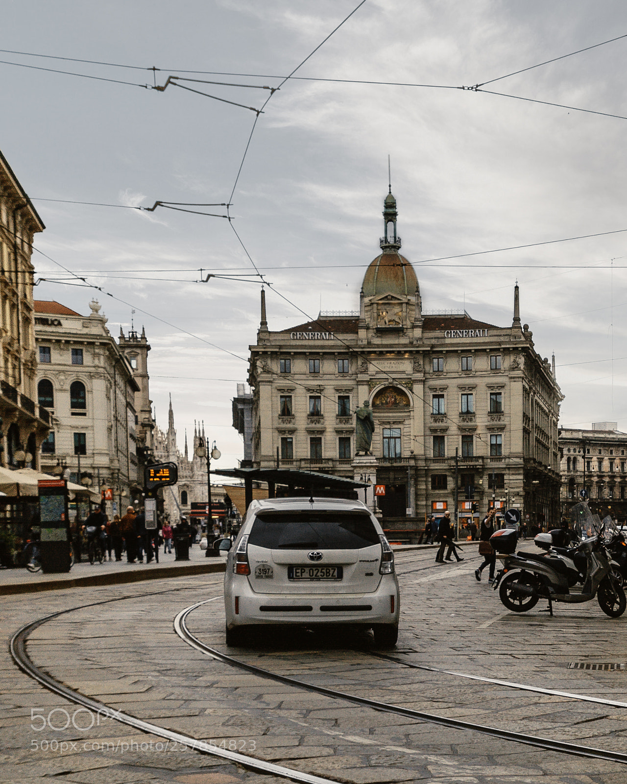 Canon EOS 7D sample photo. Milano photography