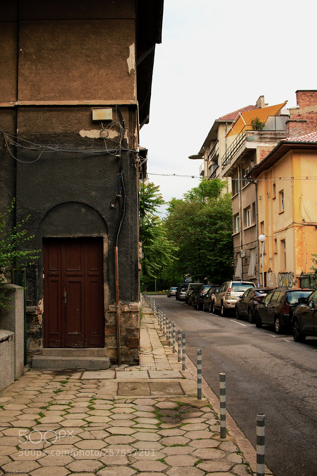 Canon EOS 600D (Rebel EOS T3i / EOS Kiss X5) sample photo. The old town photography
