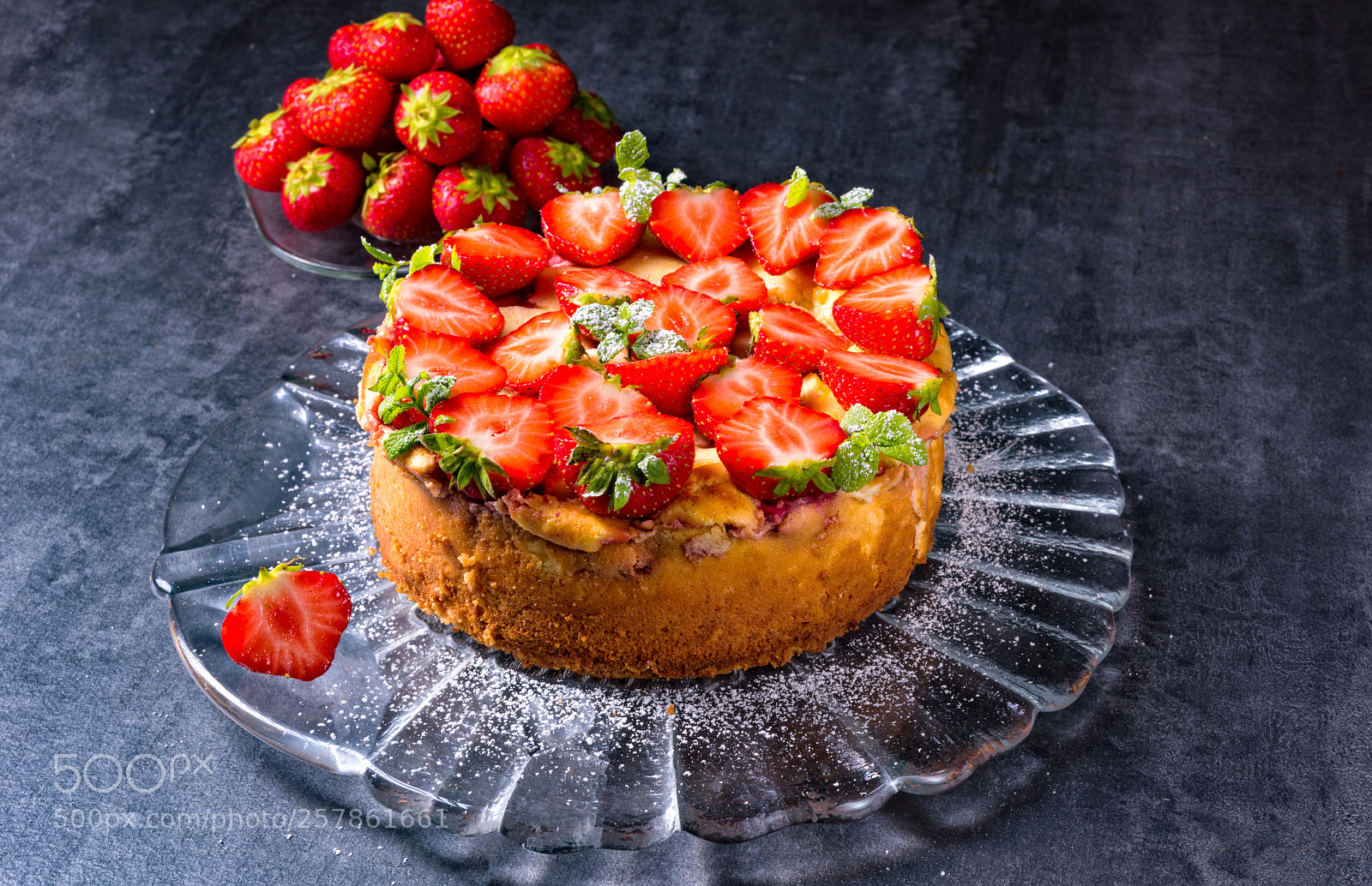 Nikon D810 sample photo. American strawberry cheesecake with photography