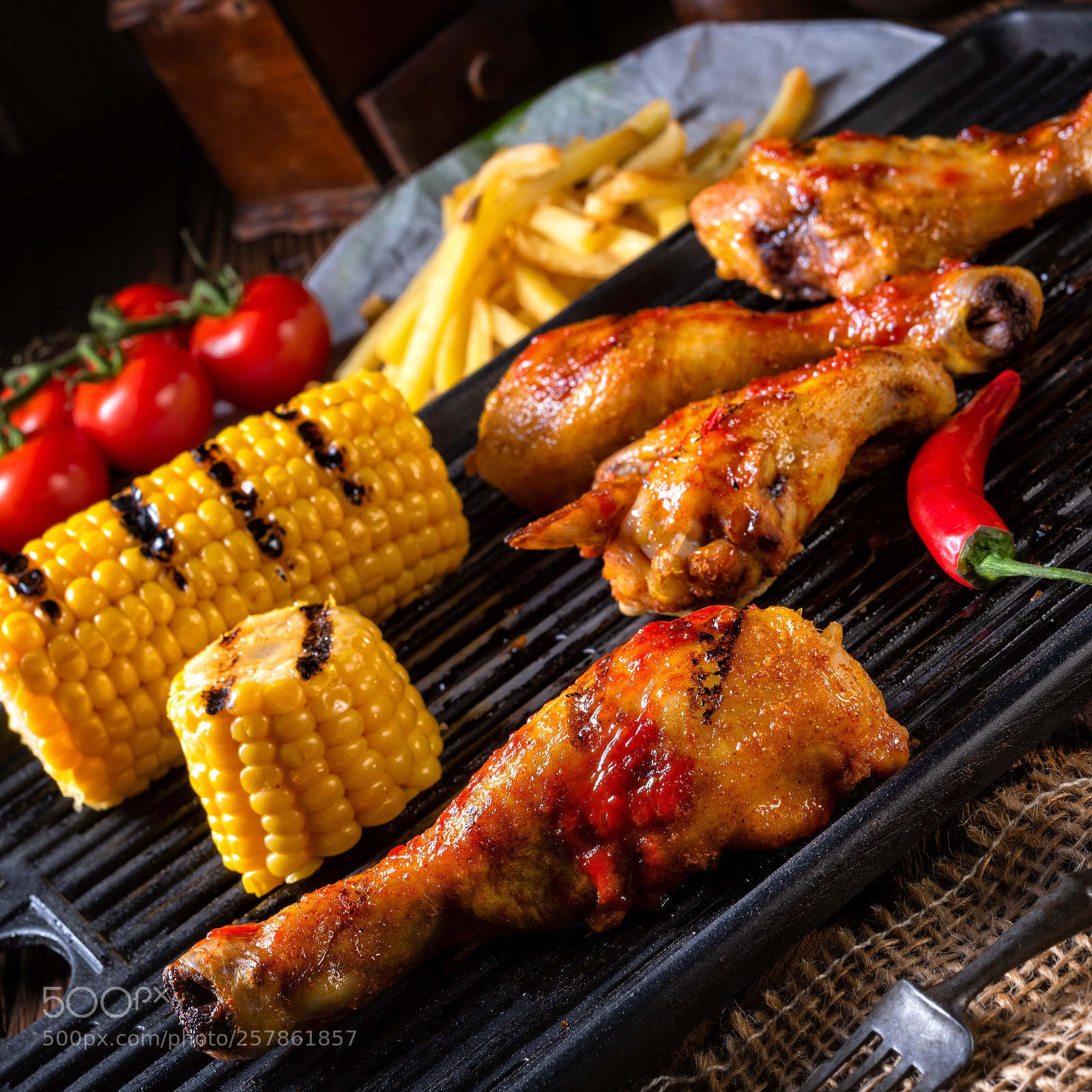 Nikon D810 sample photo. Rustic grilled chicken wings,legs,and photography