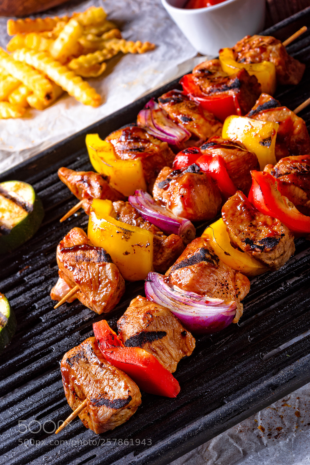 Nikon D810 sample photo. Rustic shish kebab skewers photography