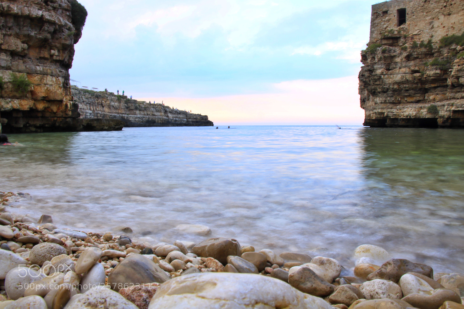 Canon EOS 750D (EOS Rebel T6i / EOS Kiss X8i) sample photo. Magic polignano photography