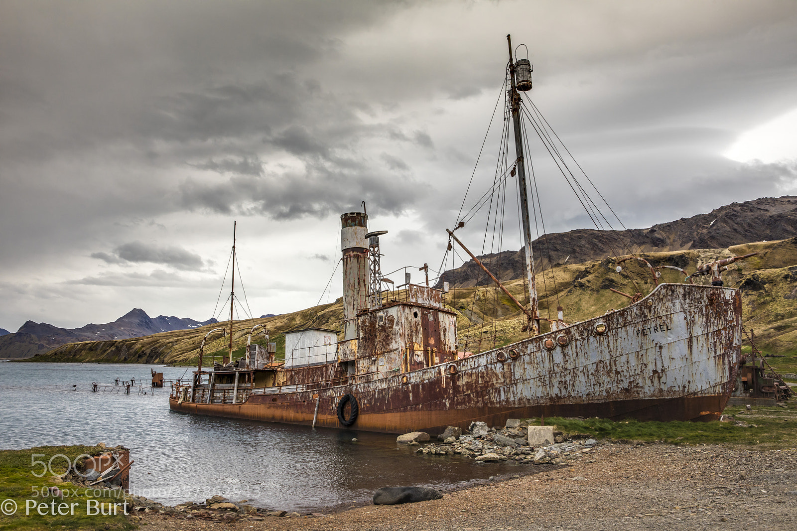 Canon EOS 5D Mark IV sample photo. Whaling wreck photography