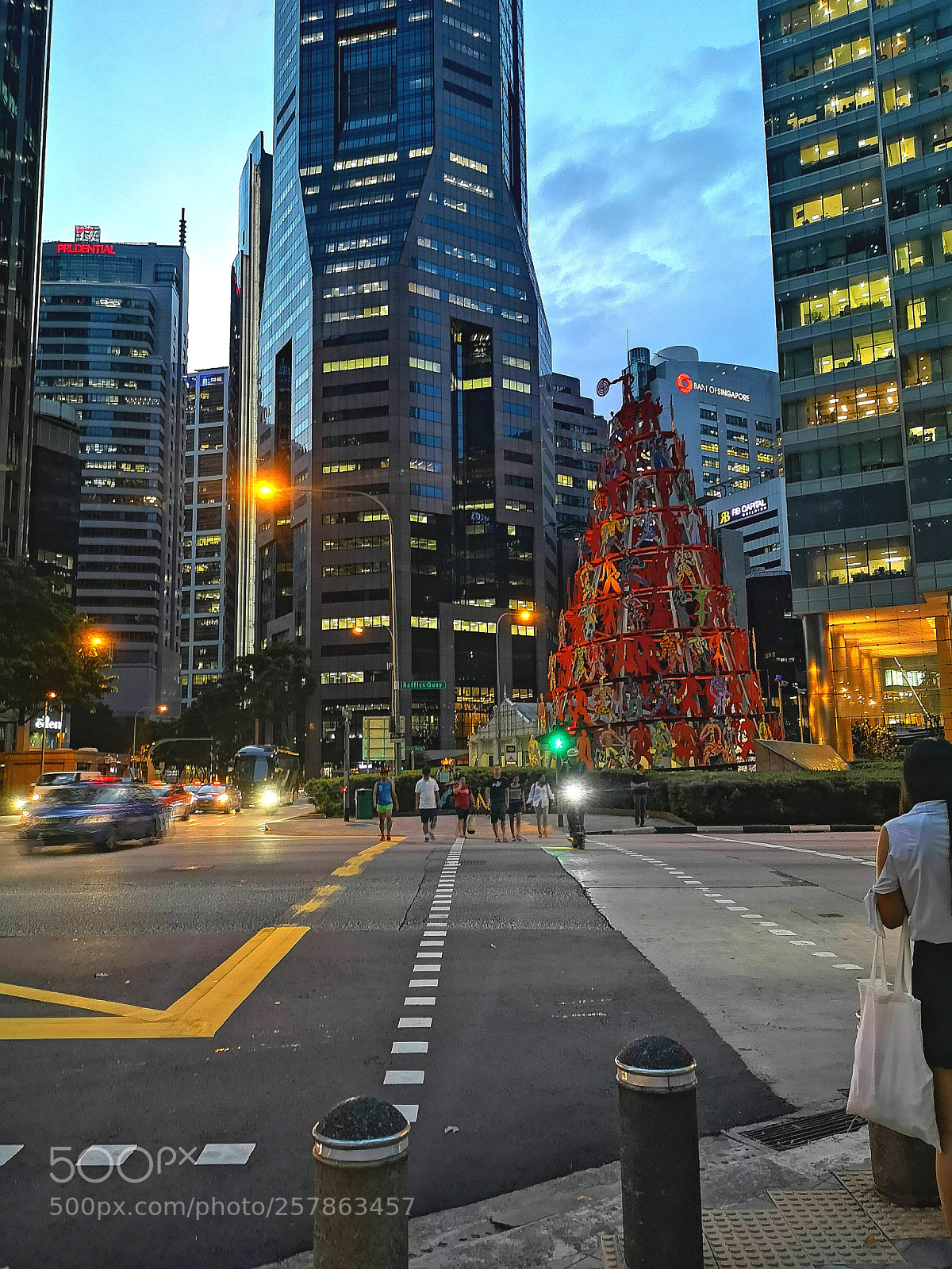 HUAWEI CLT-L29 sample photo. Raffles dynamic photography