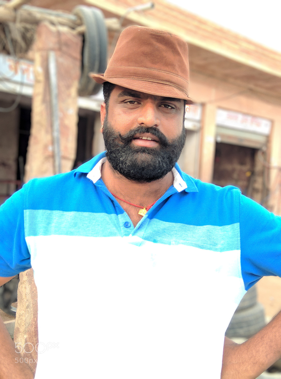 Google Pixel 2 XL sample photo. The beard man rises photography