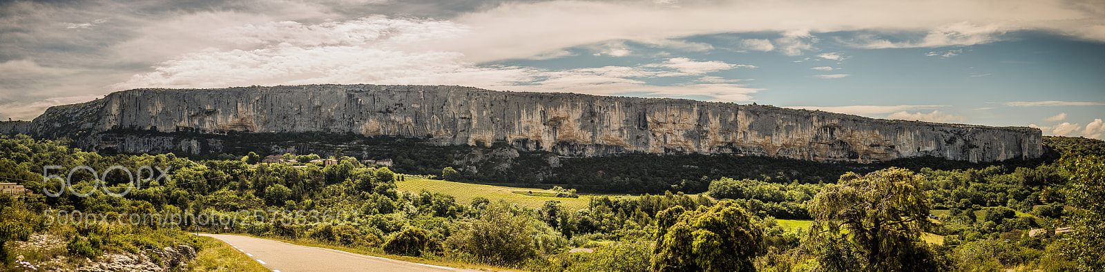 Canon EOS 6D sample photo. The cliffs of lioux photography