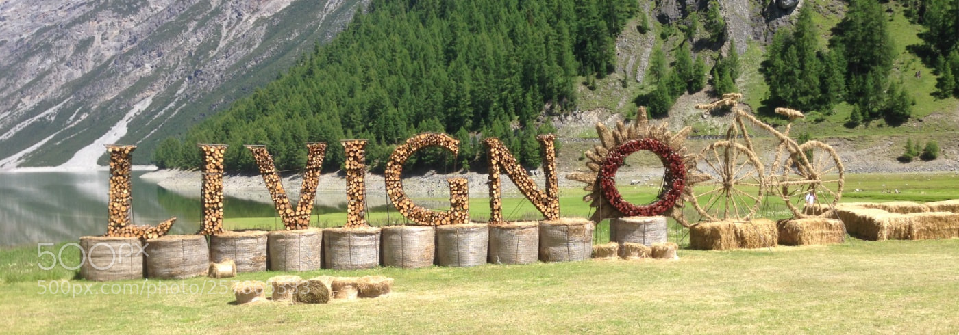 Apple iPhone 5 sample photo. Best hotels in livigno photography
