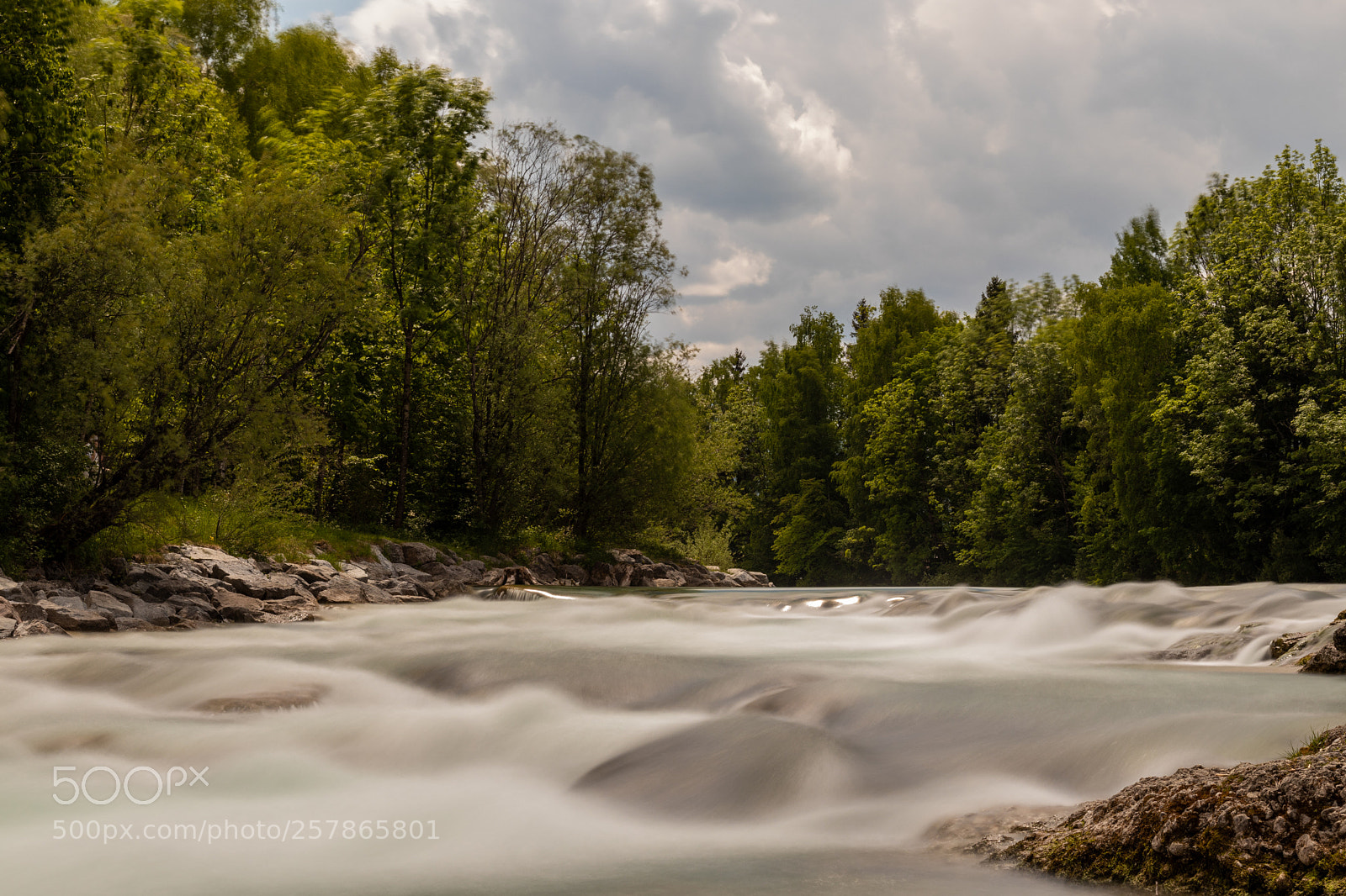 Canon EOS 77D (EOS 9000D / EOS 770D) sample photo. River photography
