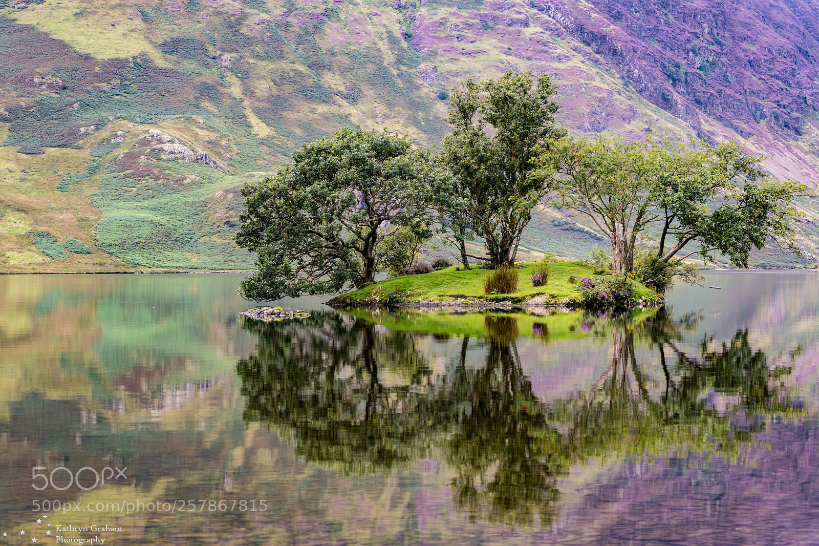 Canon EOS 5D Mark IV sample photo. Crummock water reflections photography