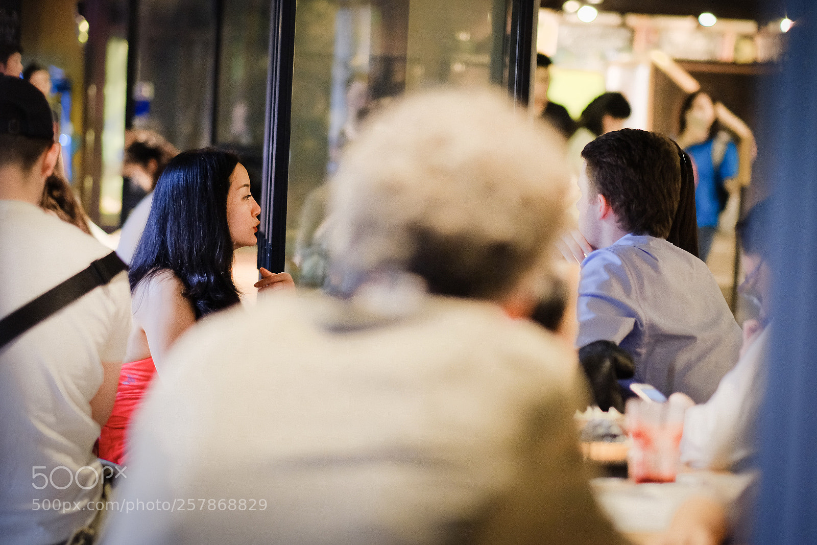 Fujifilm X-E3 sample photo. Bustling restaurant photography