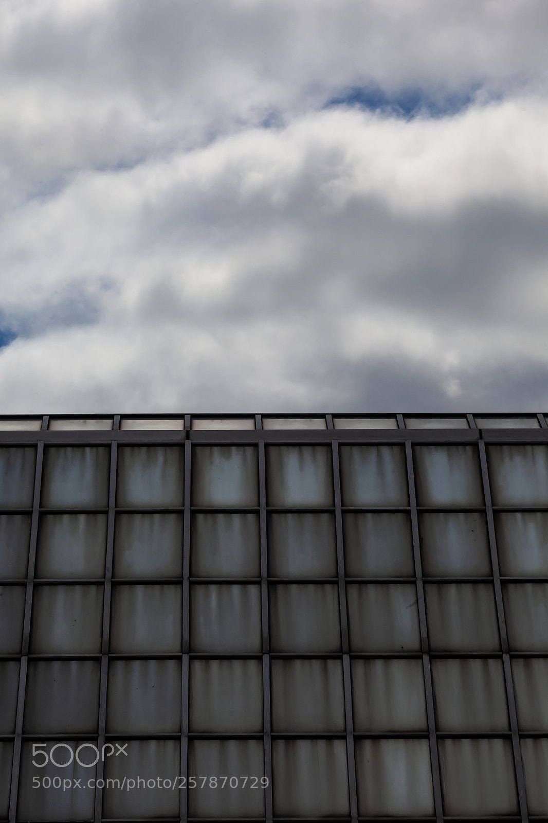 Canon EOS 5D Mark II sample photo. Metropolitan museum roof photography