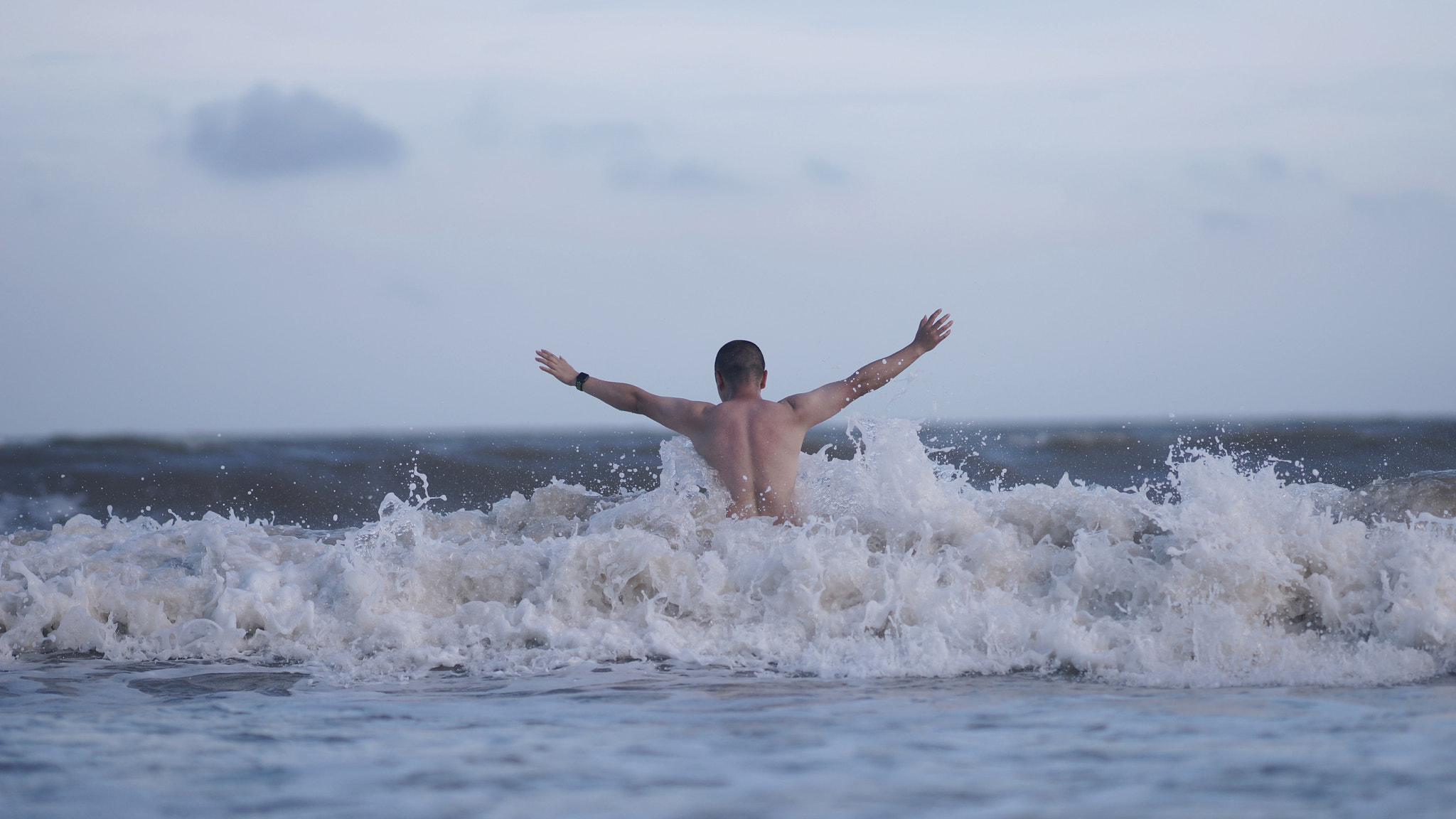 Sony a99 II sample photo. 浪 photography