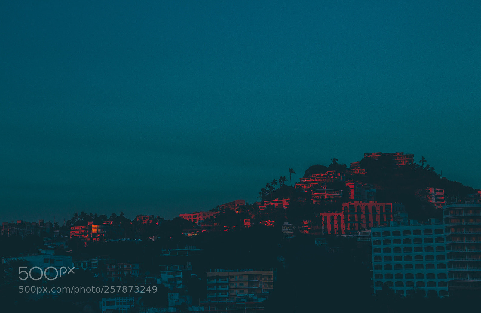 Canon EOS 650D (EOS Rebel T4i / EOS Kiss X6i) sample photo. Acapulco neon photography