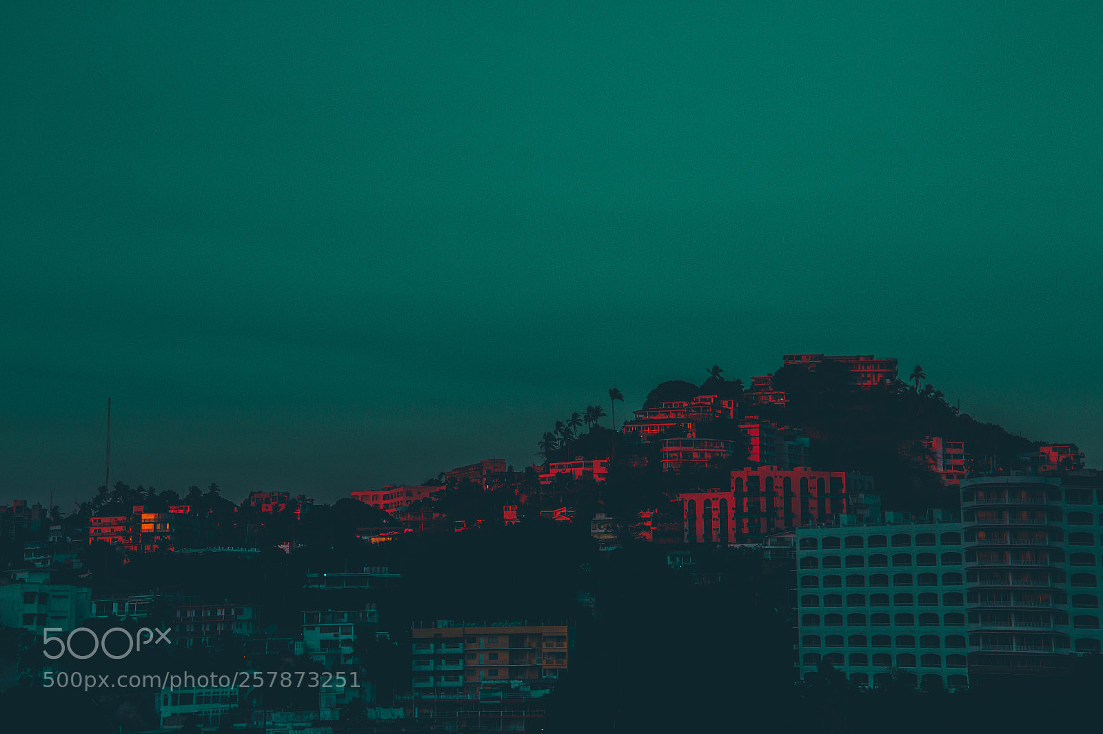 Canon EOS 650D (EOS Rebel T4i / EOS Kiss X6i) sample photo. Acapulco neon photography