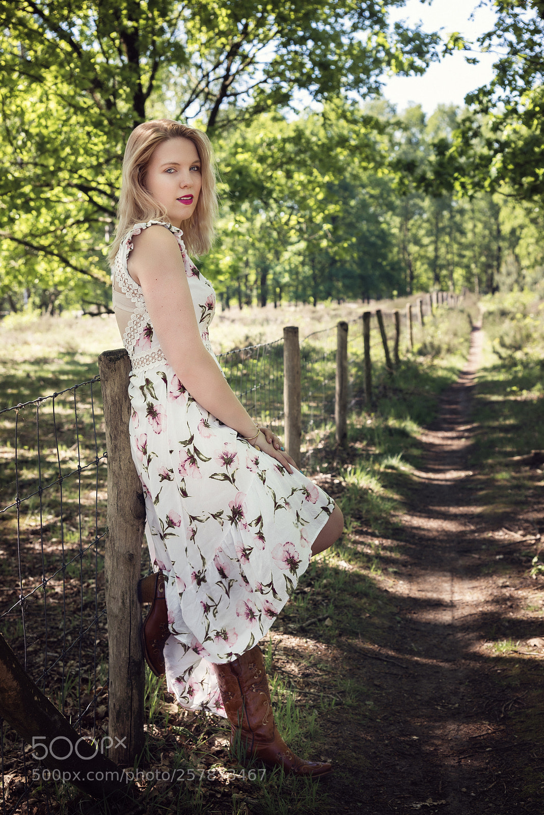 Nikon D750 sample photo. Laura photography