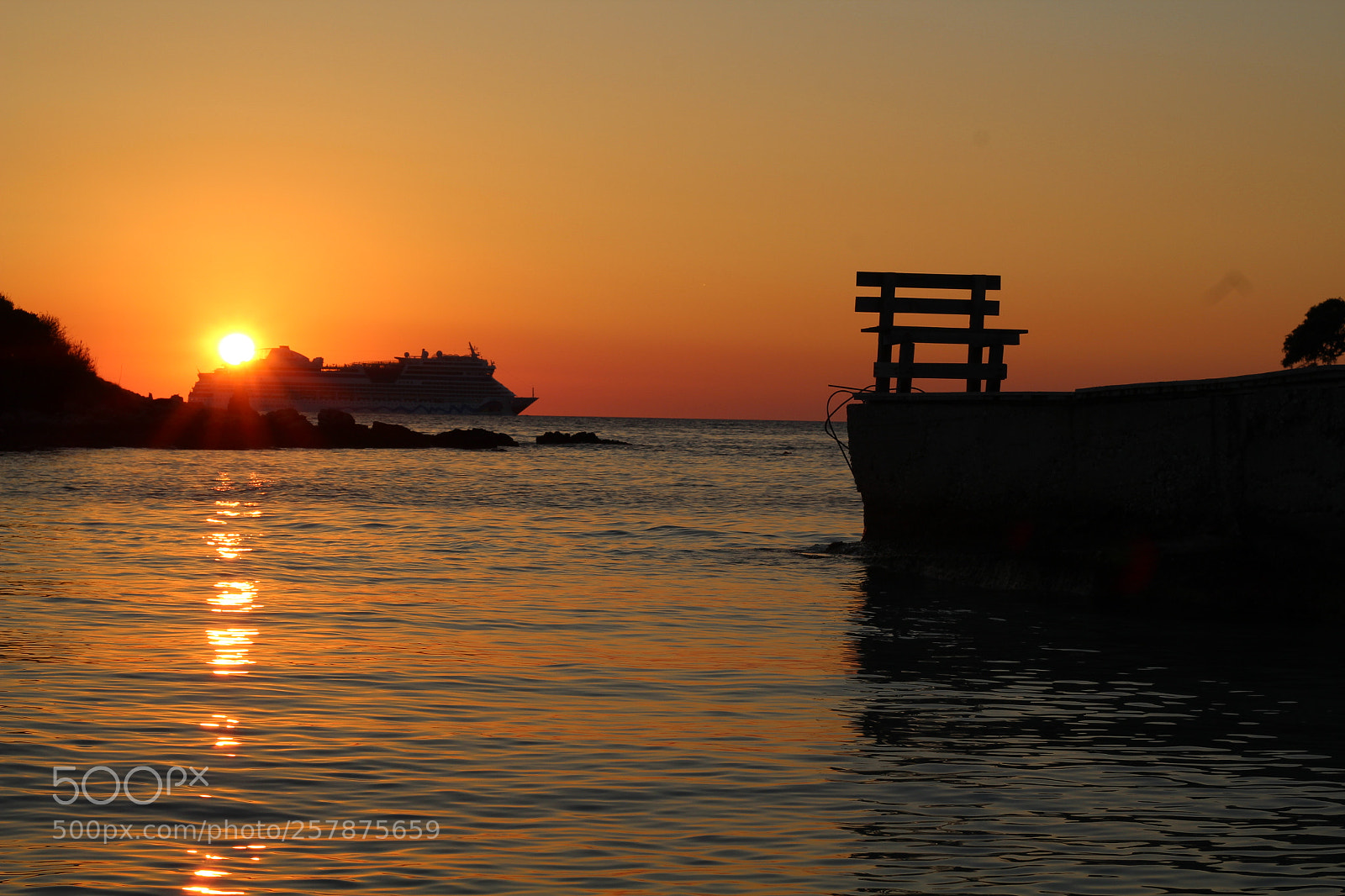 Canon EOS 1200D (EOS Rebel T5 / EOS Kiss X70 / EOS Hi) + Canon EF 50mm F1.8 STM sample photo. Sunset at ksamil photography