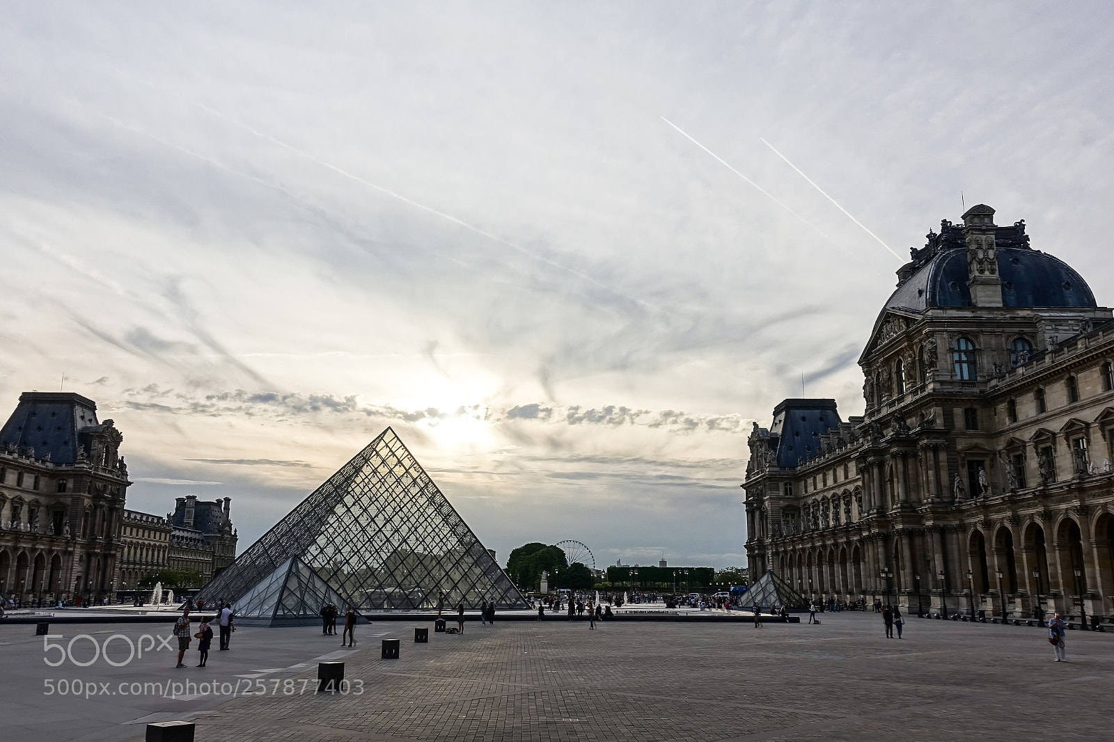 Sony Cyber-shot DSC-RX100 IV sample photo. Sunset at the louvre photography