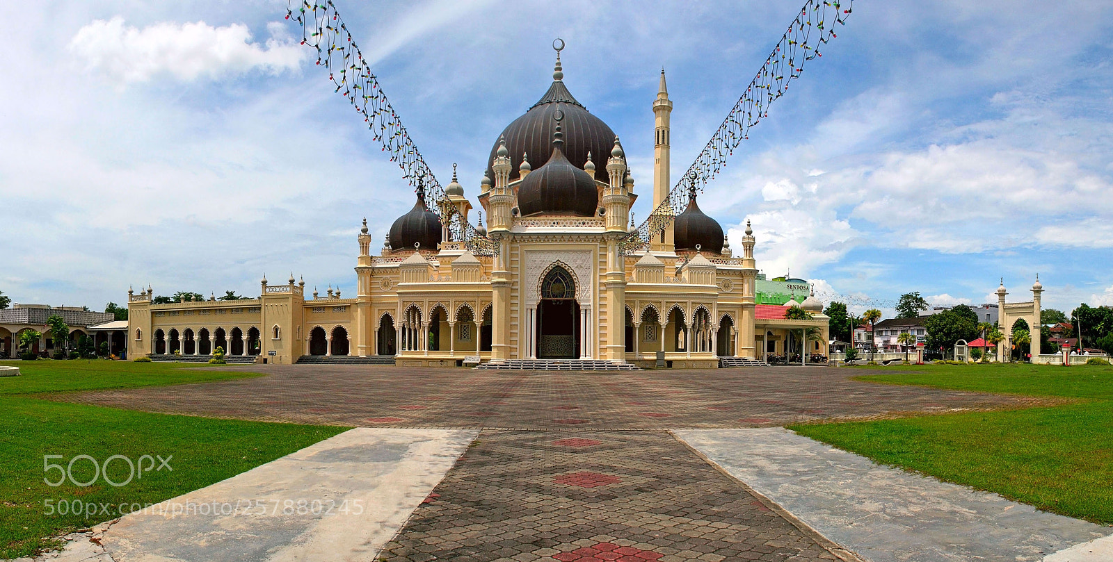 Canon EOS 400D (EOS Digital Rebel XTi / EOS Kiss Digital X) sample photo. Zahir mosque photography