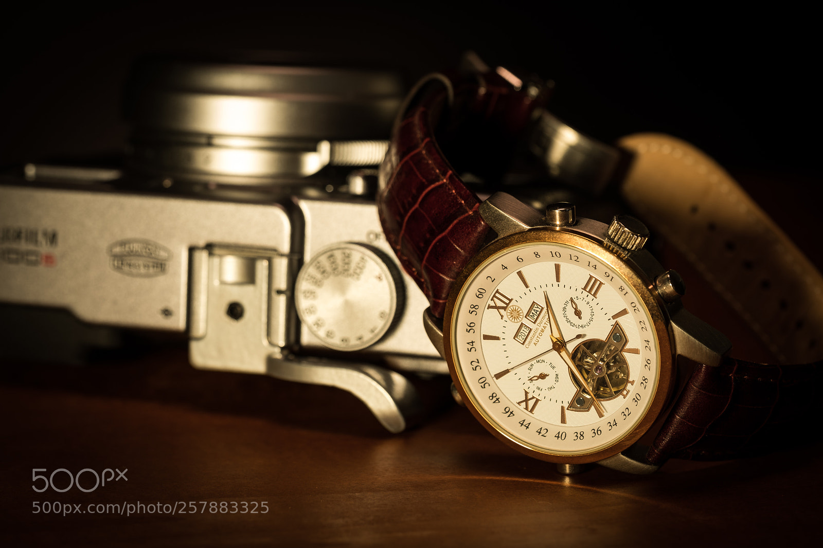 Fujifilm X-T2 sample photo. Watch photography