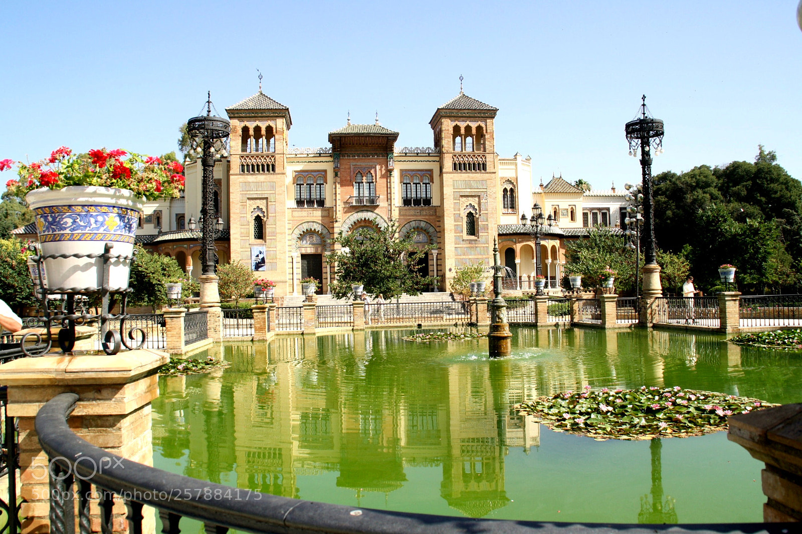 Canon EOS 1000D (EOS Digital Rebel XS / EOS Kiss F) sample photo. Plaza de espana, sevilla photography