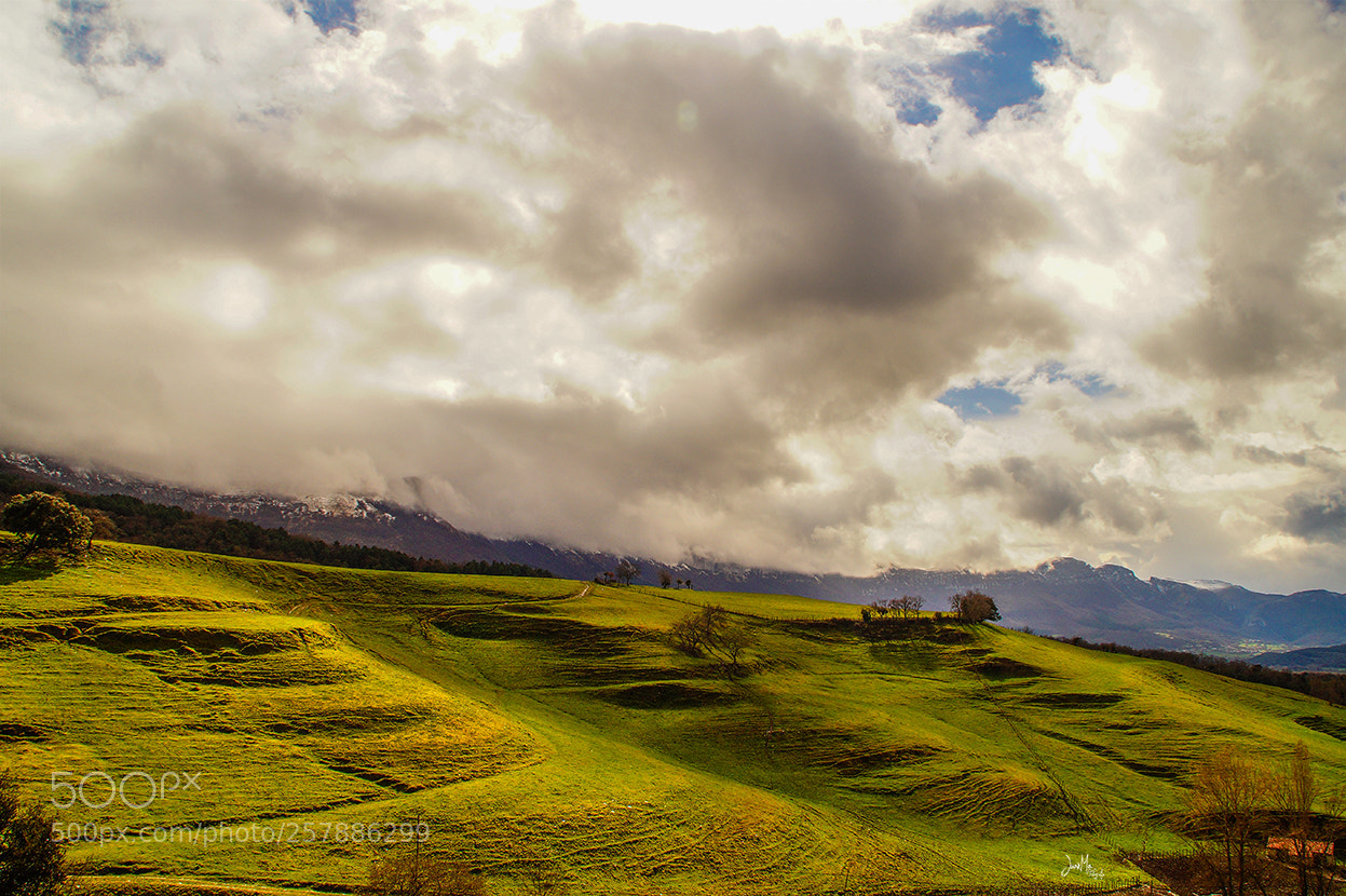 Sony SLT-A58 sample photo. Valle de mena burgos photography