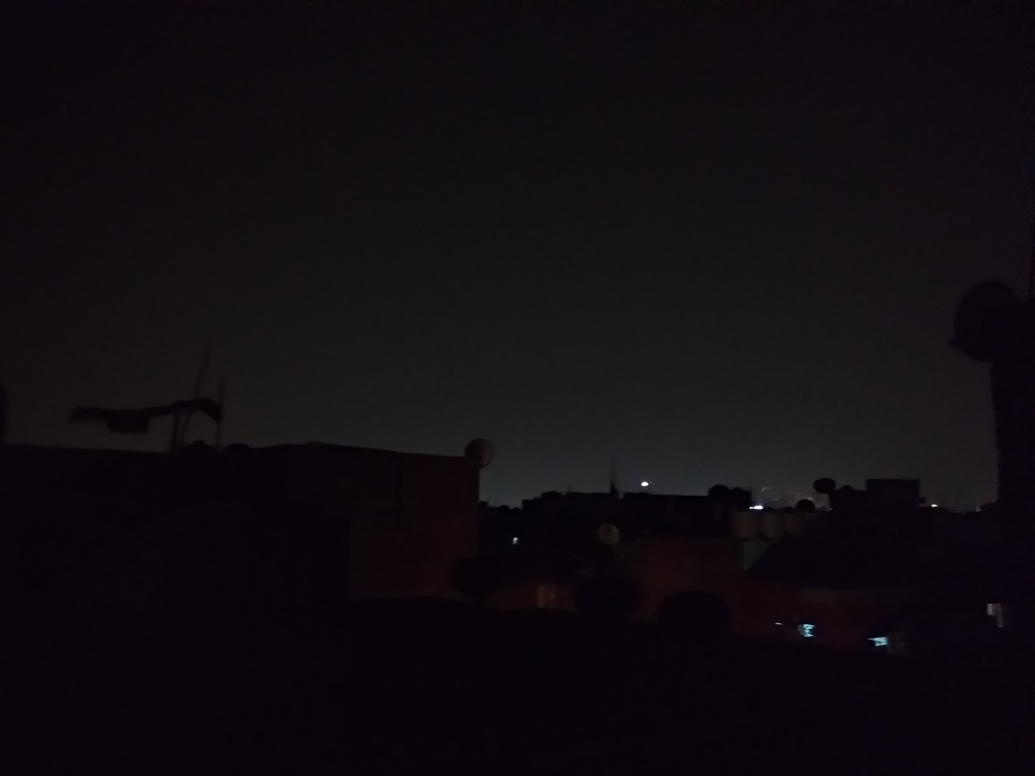 Xiaomi Redmi Note 5A sample photo. Night photography