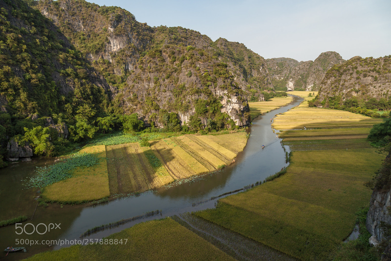 Canon EOS 5D Mark II sample photo. Tam coc- bich dong photography