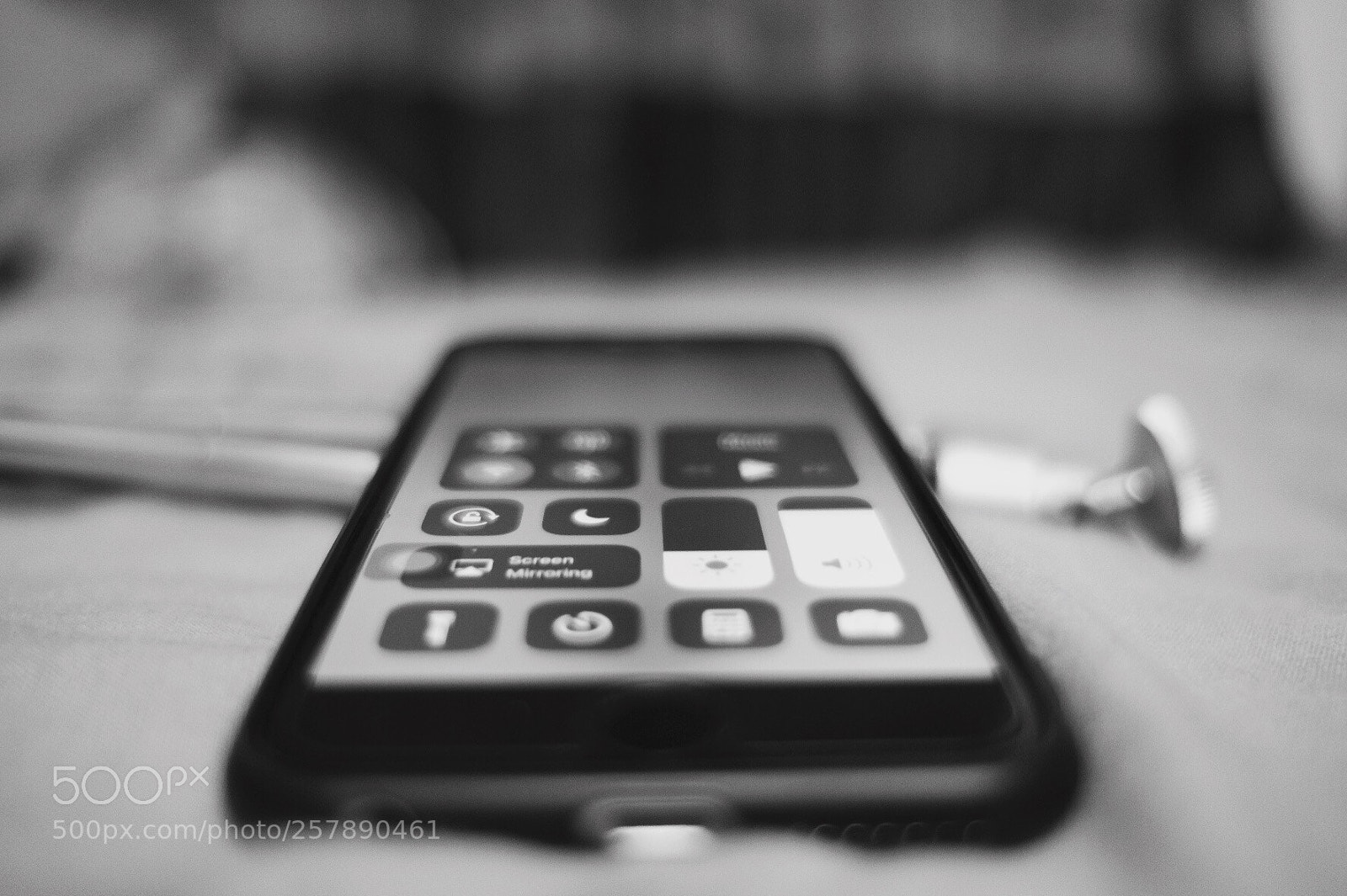 Fujifilm X-T20 sample photo. Bnw phone photography