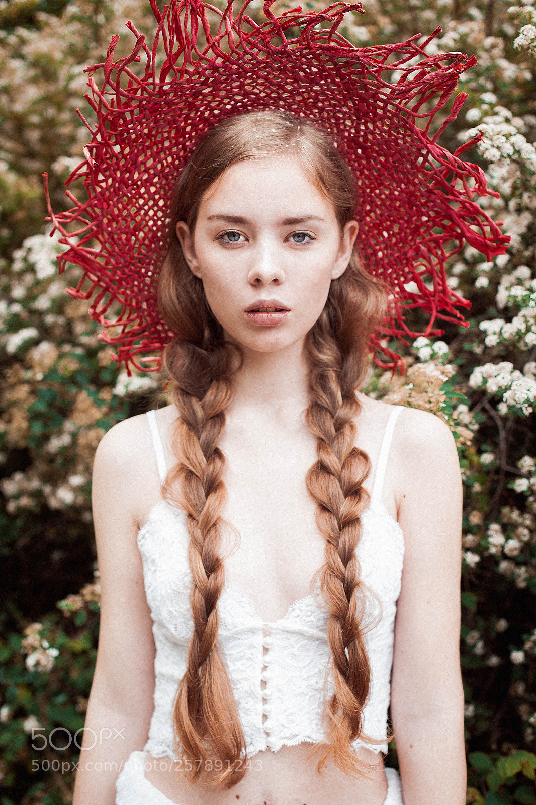 Canon EOS 5D Mark II sample photo. Red hat photography