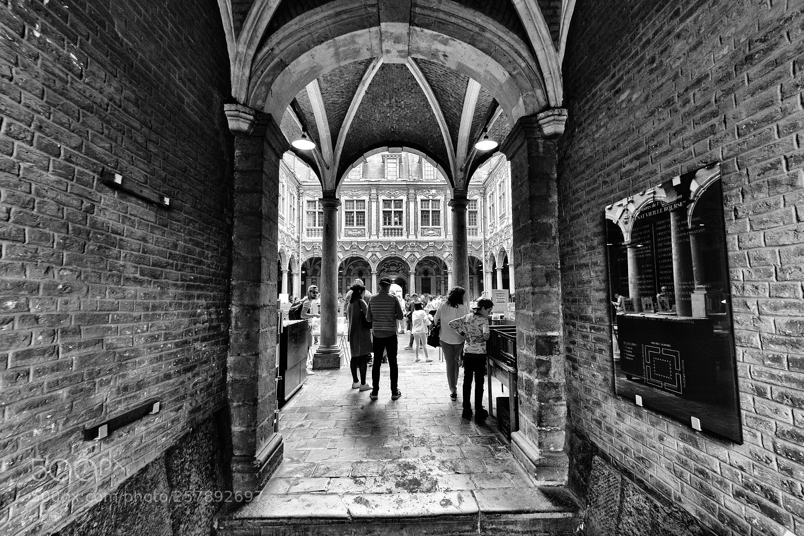 Canon EOS 7D Mark II sample photo. Bourse lille photography