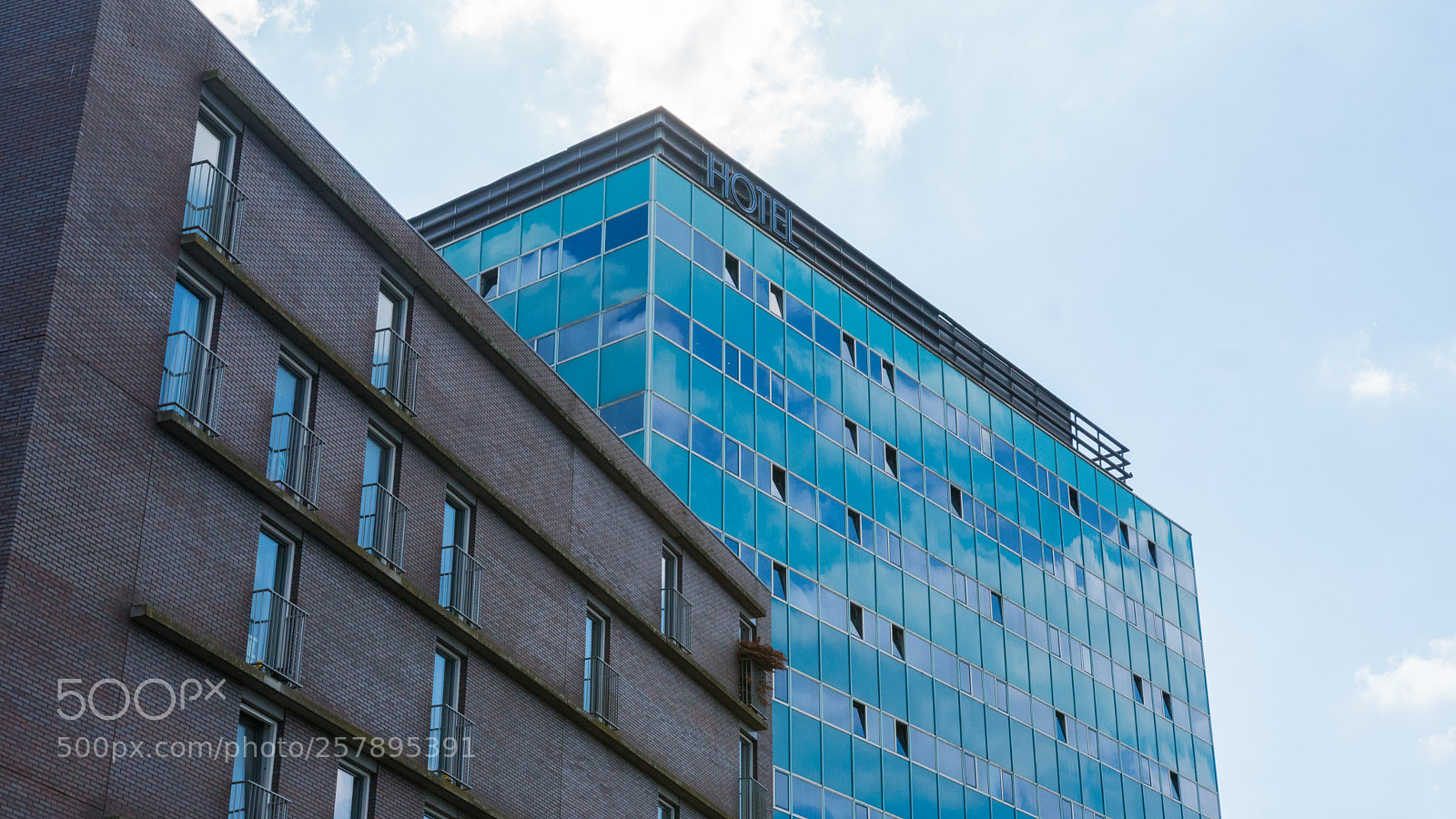 Sony a6300 sample photo. Modern achitecture photography