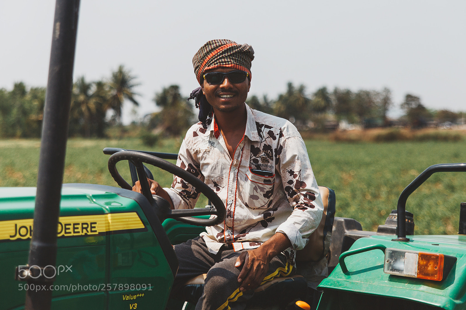 Canon EOS 5D Mark II sample photo. New tractor photography