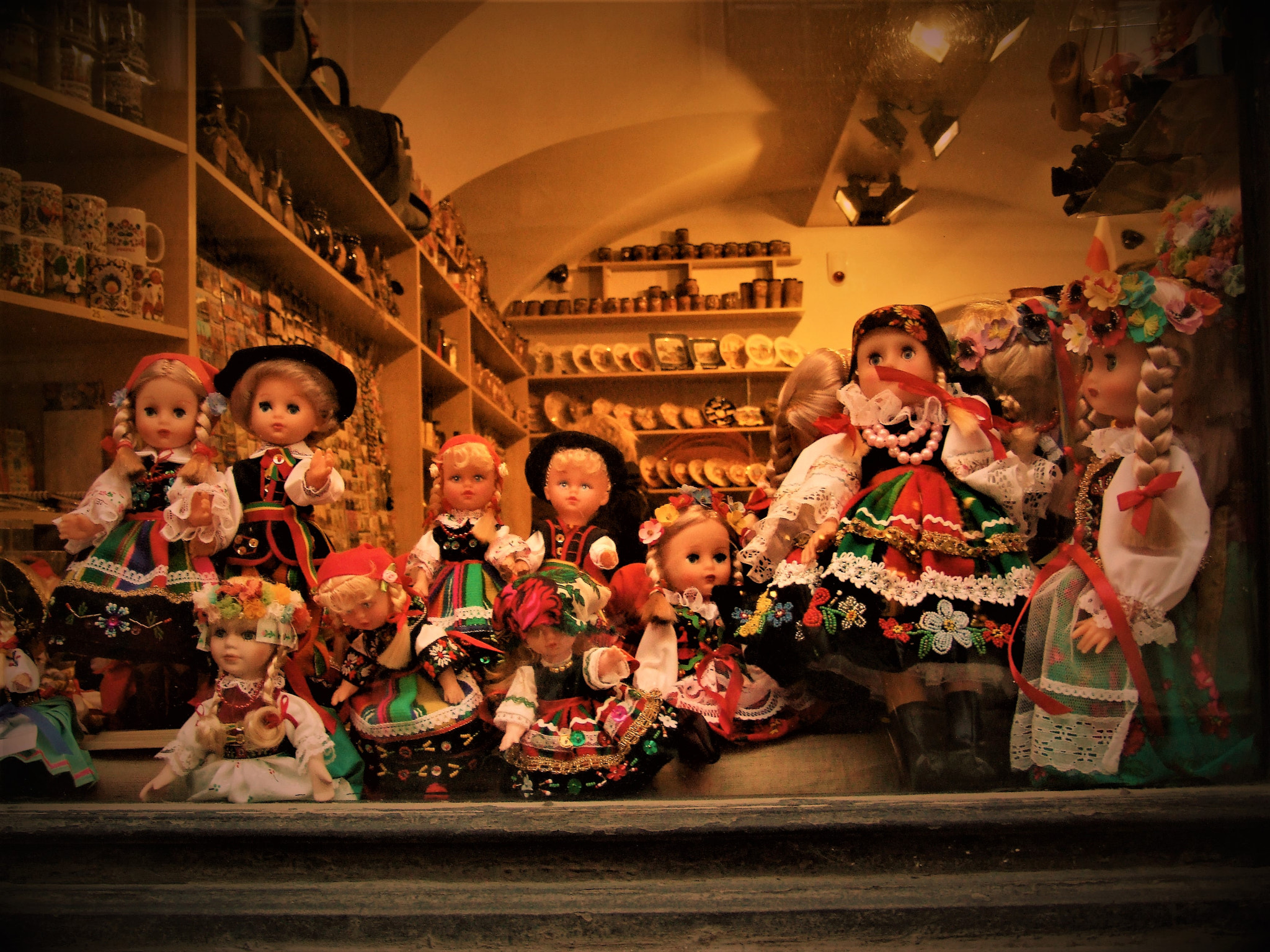 Fujifilm FinePix S9600 sample photo. Polish dolls photography