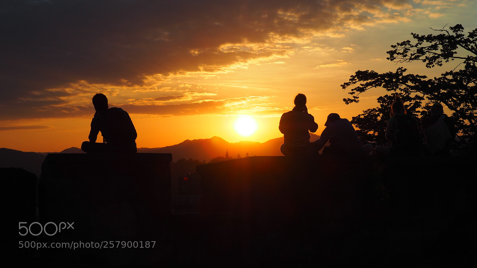 Olympus OM-D E-M5 II sample photo. Watching the sunset at photography