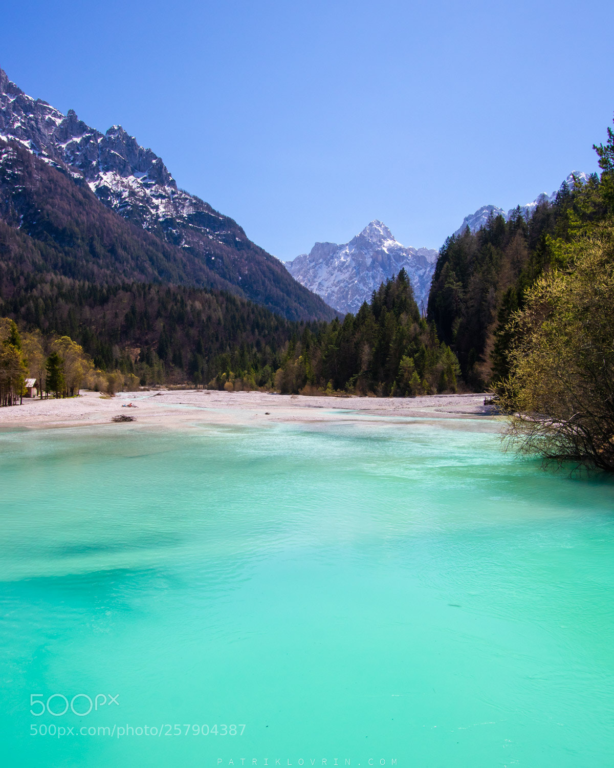 Canon EOS 80D sample photo. Stunning turquoise water in photography
