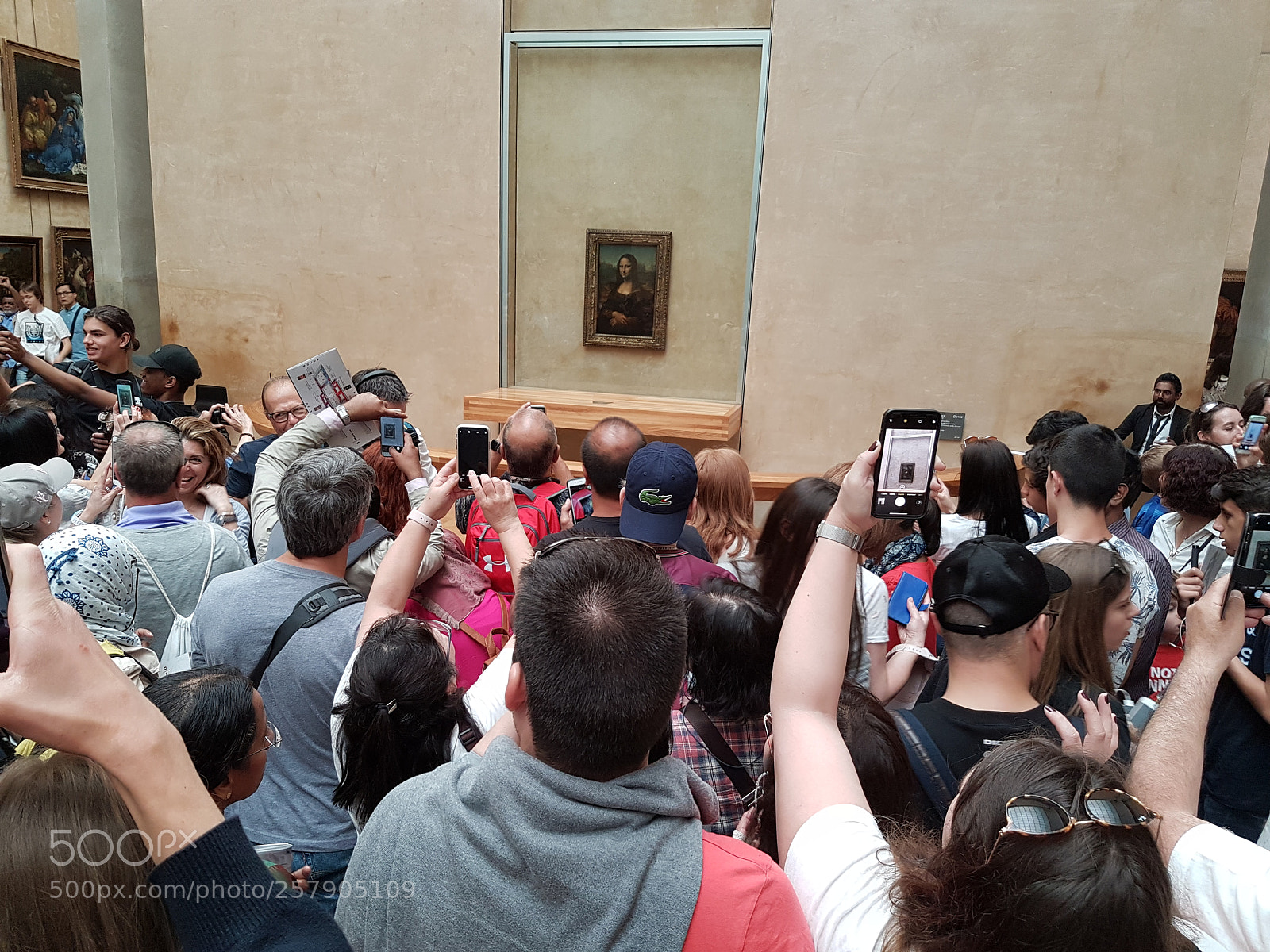 Samsung Galaxy S7 sample photo. Mona lisa with many photography