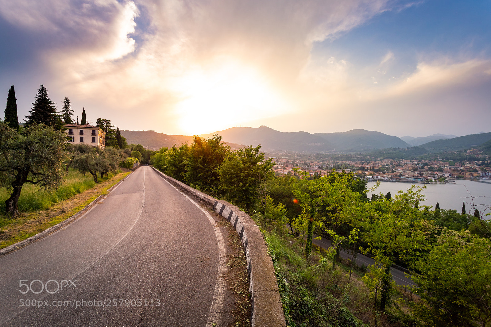 Canon EOS 6D Mark II sample photo. Sunset in salò photography