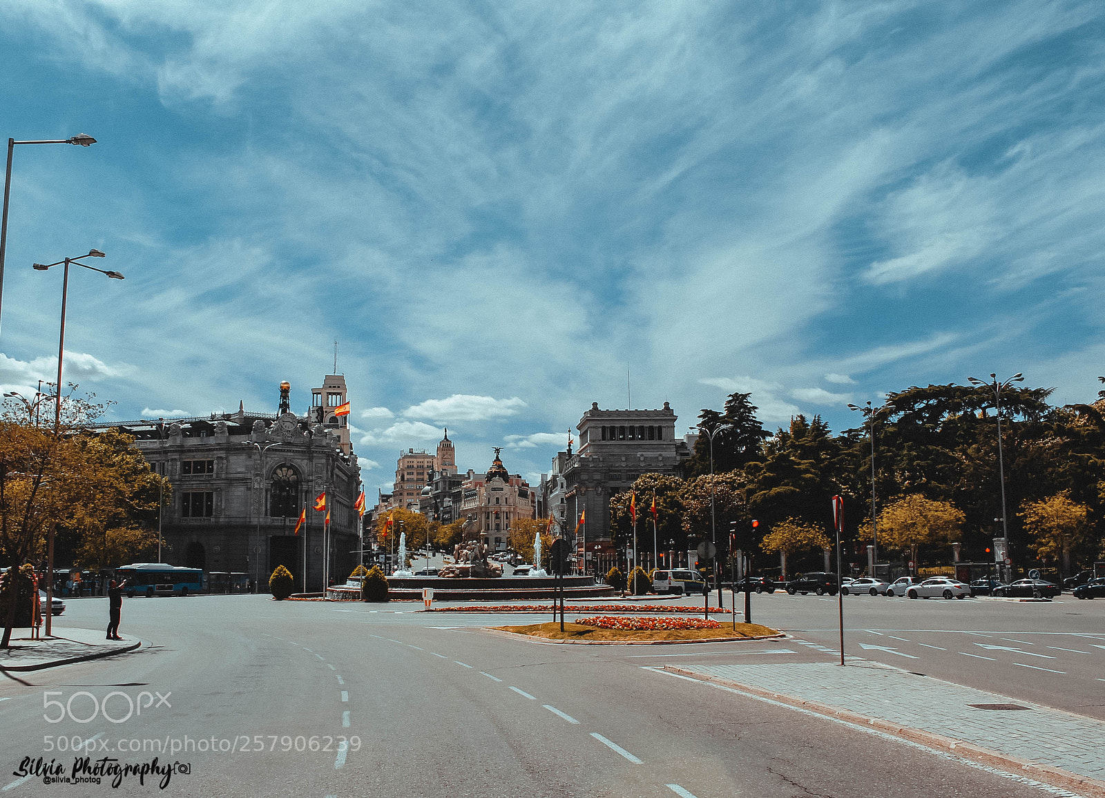 Canon EOS 700D (EOS Rebel T5i / EOS Kiss X7i) sample photo. Plaza de cibeles photography