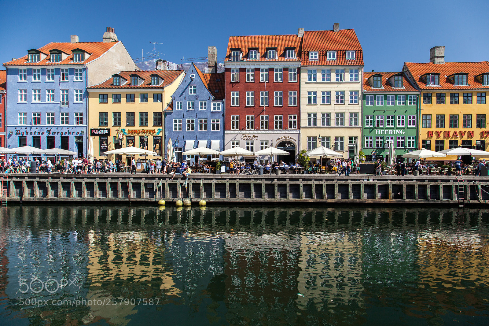Canon EOS 5D Mark II sample photo. Nyhavn photography
