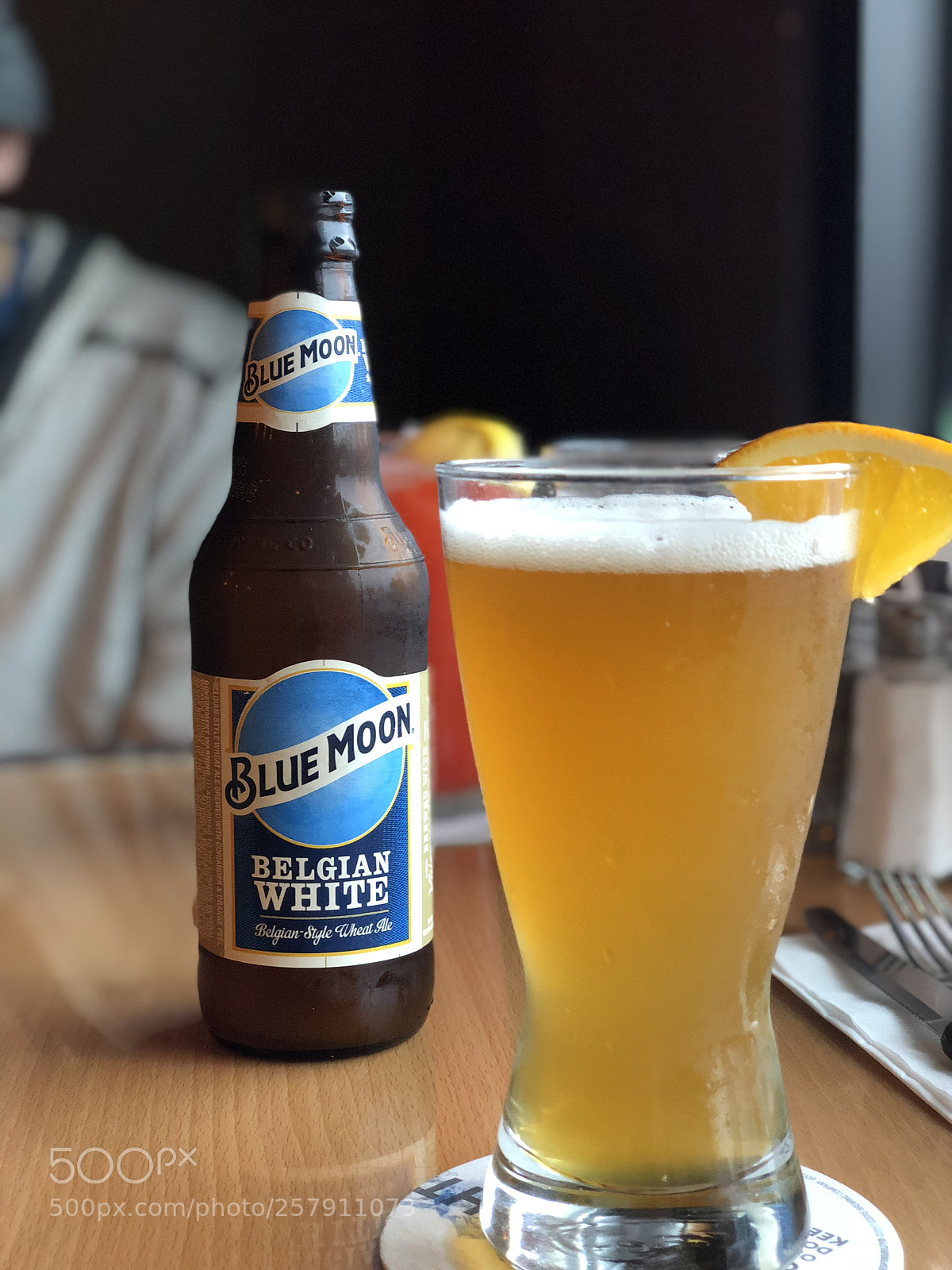 Apple iPhone X sample photo. Blue moon beer photography
