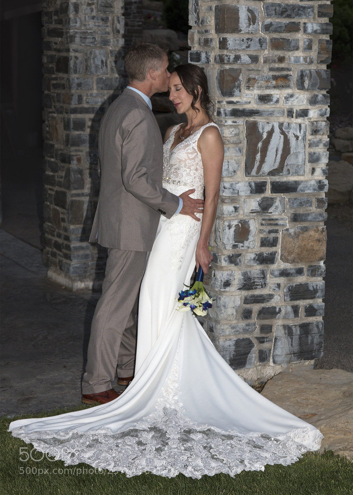 Canon EOS 70D sample photo. Bride and groom photography