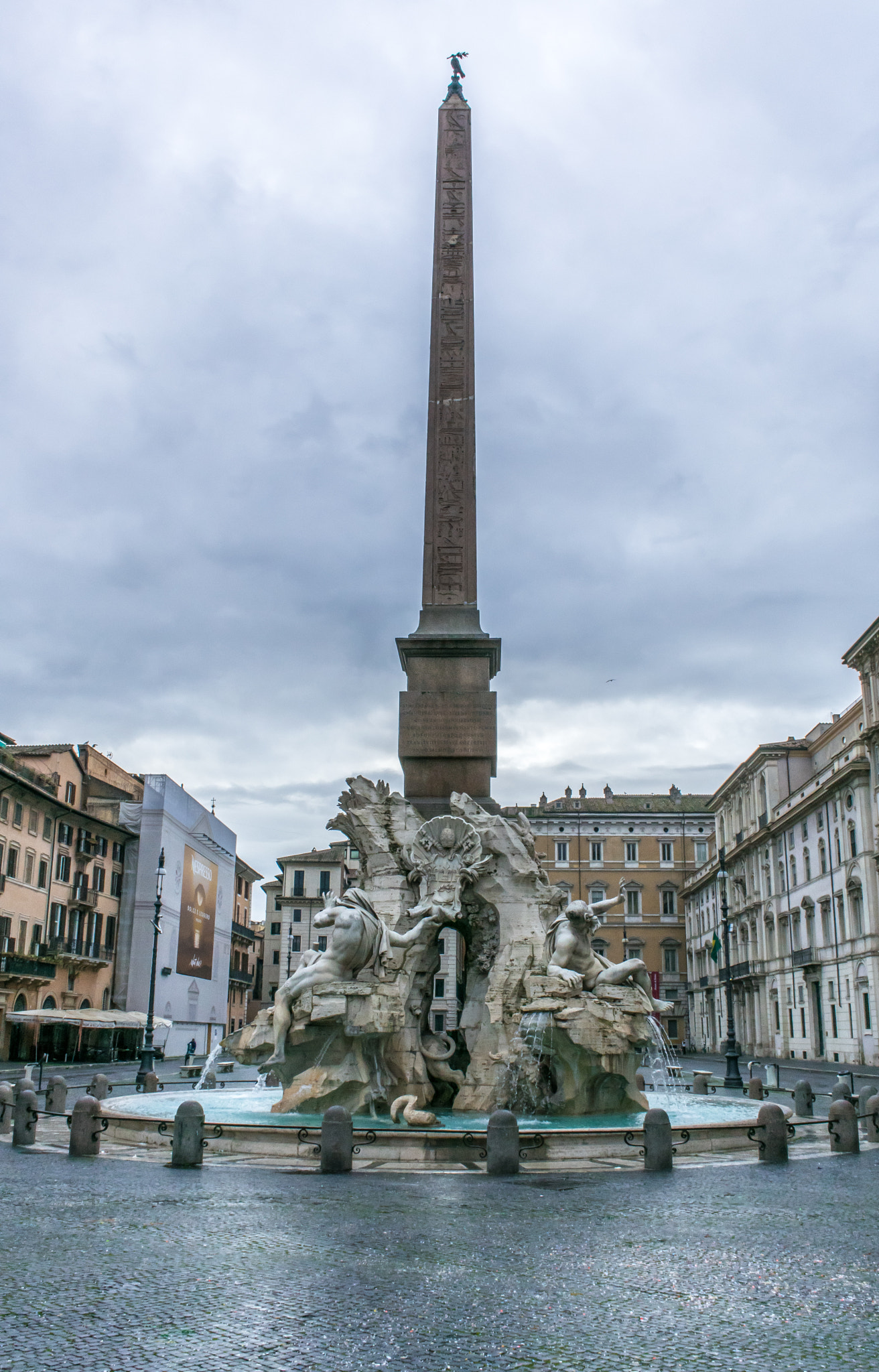 Nikon 1 J5 sample photo. Piazza navona photography