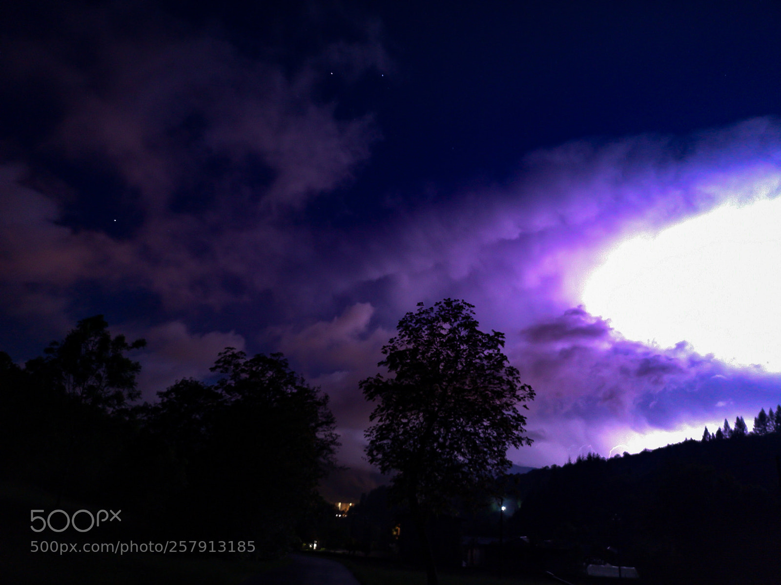 HUAWEI CLT-L09 sample photo. Stars and lightenings photography